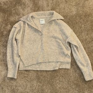 Abercrombie and fitch sweater